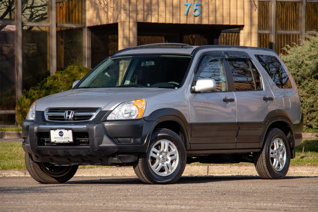 2003 Honda CR-V 2nd Gen - Image 3 of 31