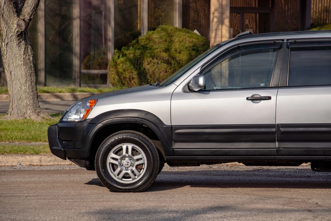 2003 Honda CR-V 2nd Gen - Image 19 of 31