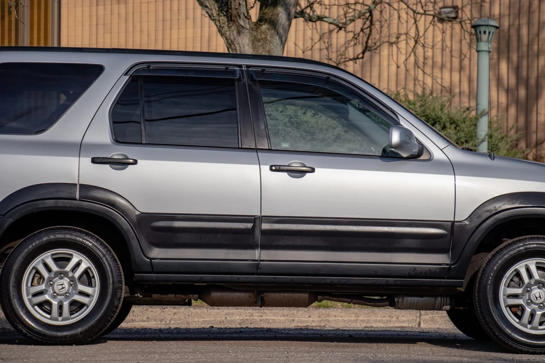 2003 Honda CR-V 2nd Gen - Image 27 of 31
