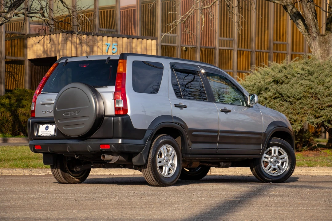 2003 Honda CR-V 2nd Gen - Image 9 of 31