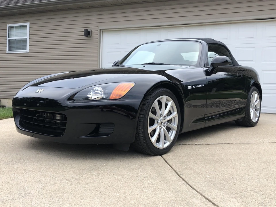 2003 Honda AP1 S2000 - Image 2 of 31