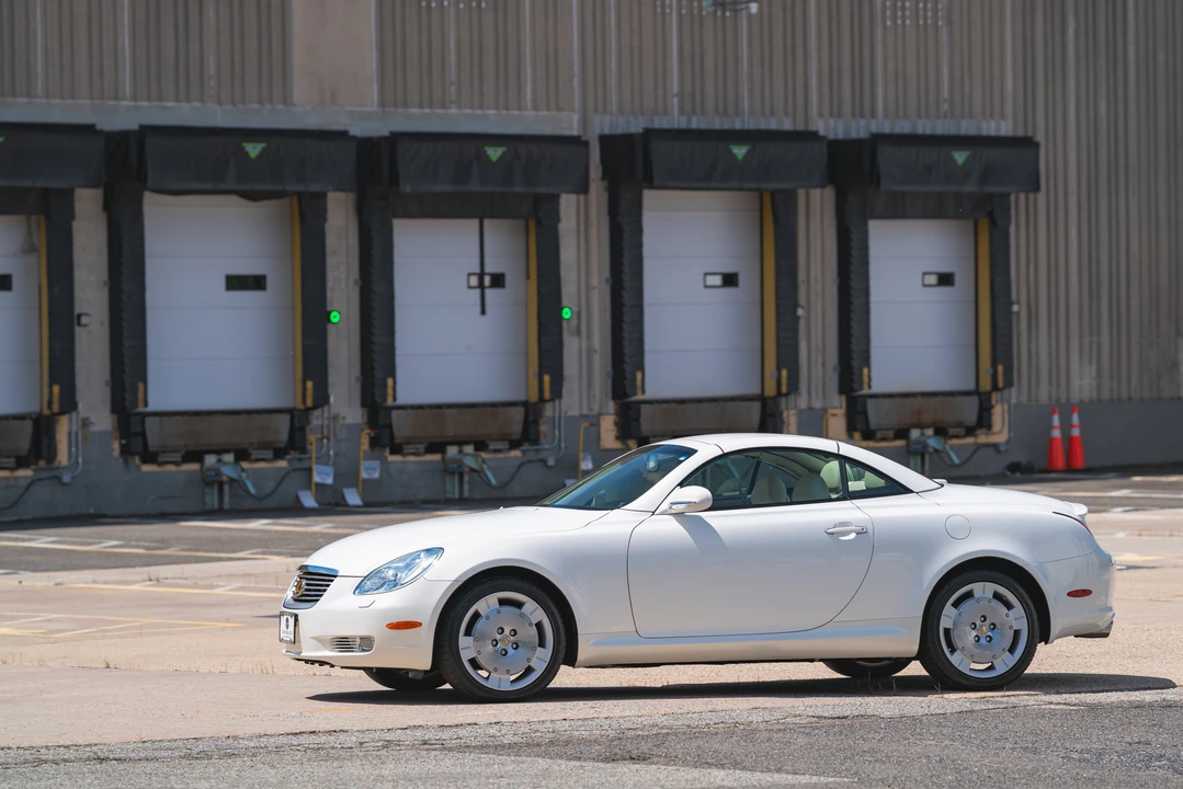 2003 Lexus SC430 - Image 6 of 31