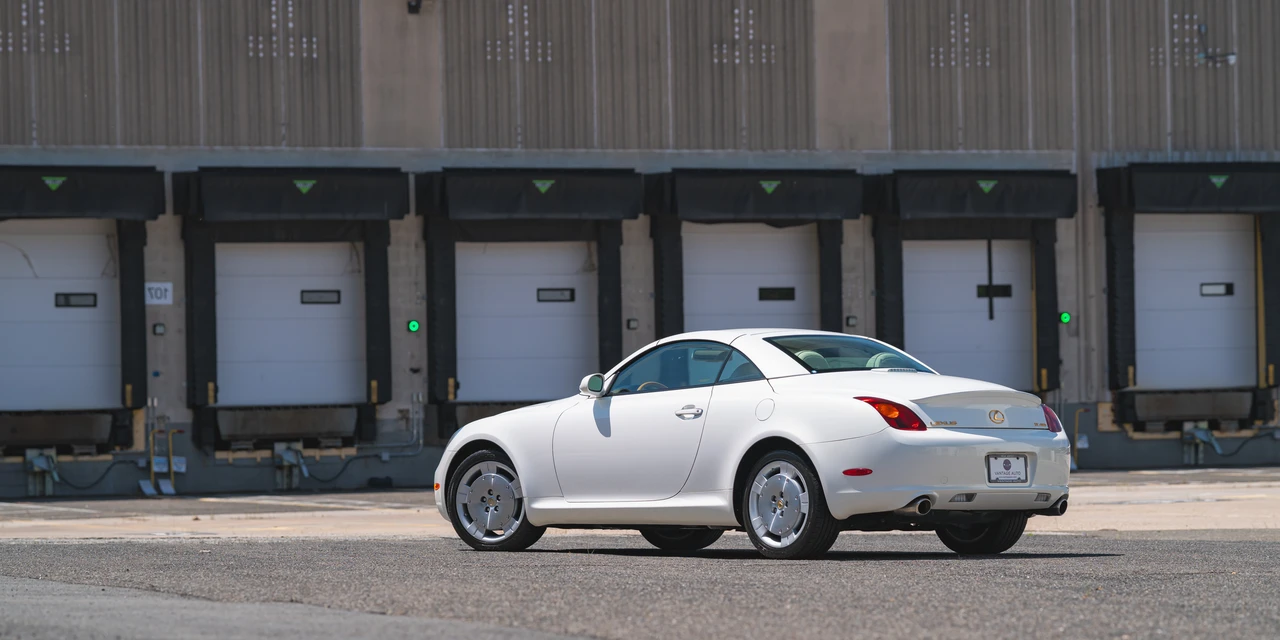 2003 Lexus SC430 - Image 9 of 31