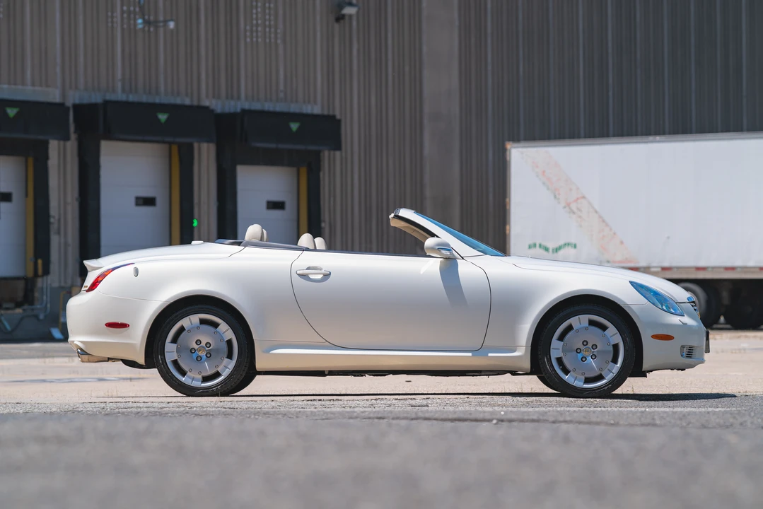 2003 Lexus SC430 - Image 19 of 31