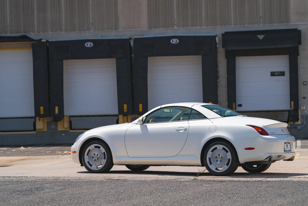 2003 Lexus SC430 - Image 8 of 31