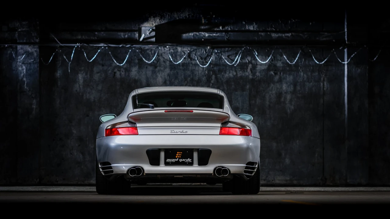 2003 Porsche 996 Turbo - Image 9 of 31