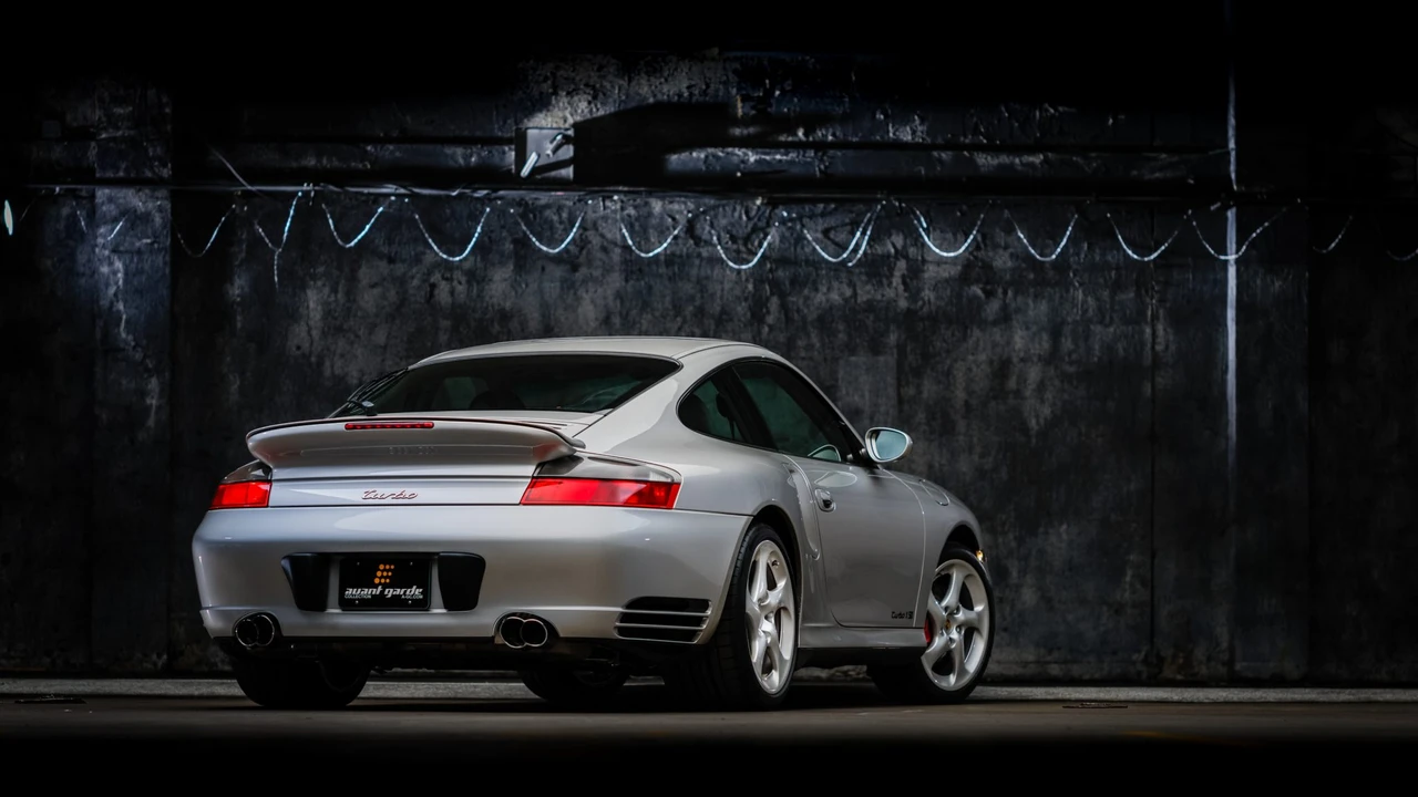 2003 Porsche 996 Turbo - Image 12 of 31