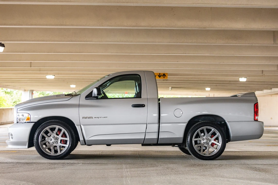 2004 Dodge Ram SRT-10 3rd Gen - Image 4 of 31