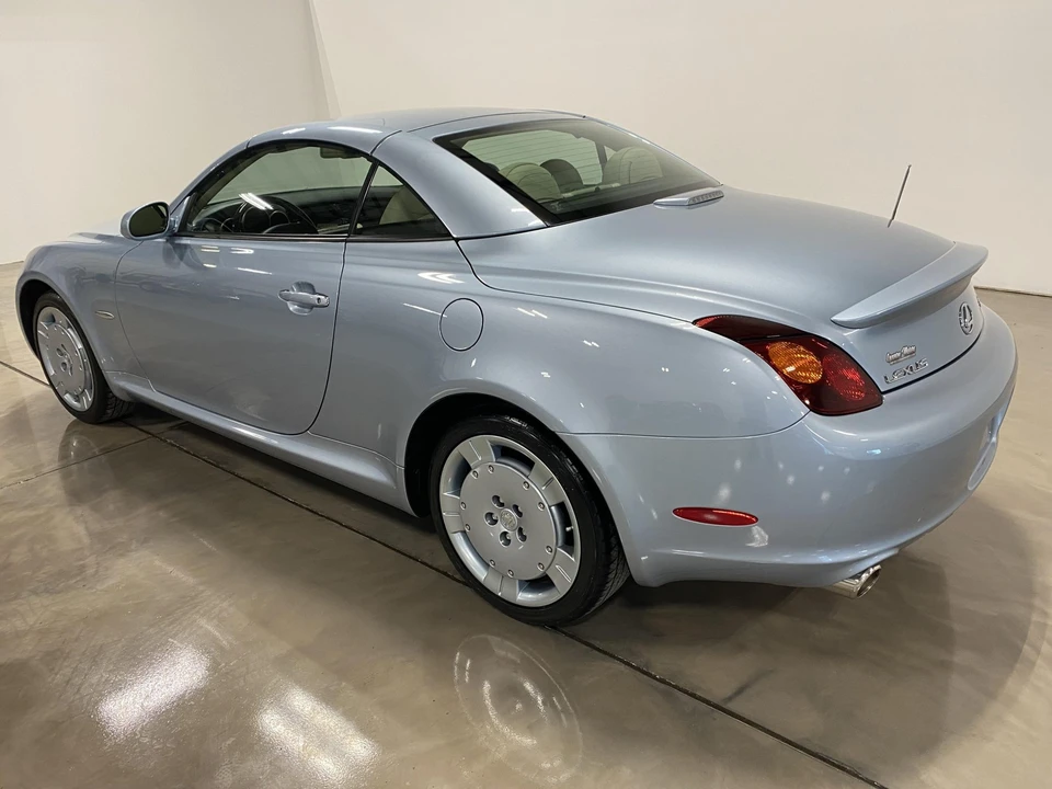 2004 Lexus SC430 - Image 18 of 31