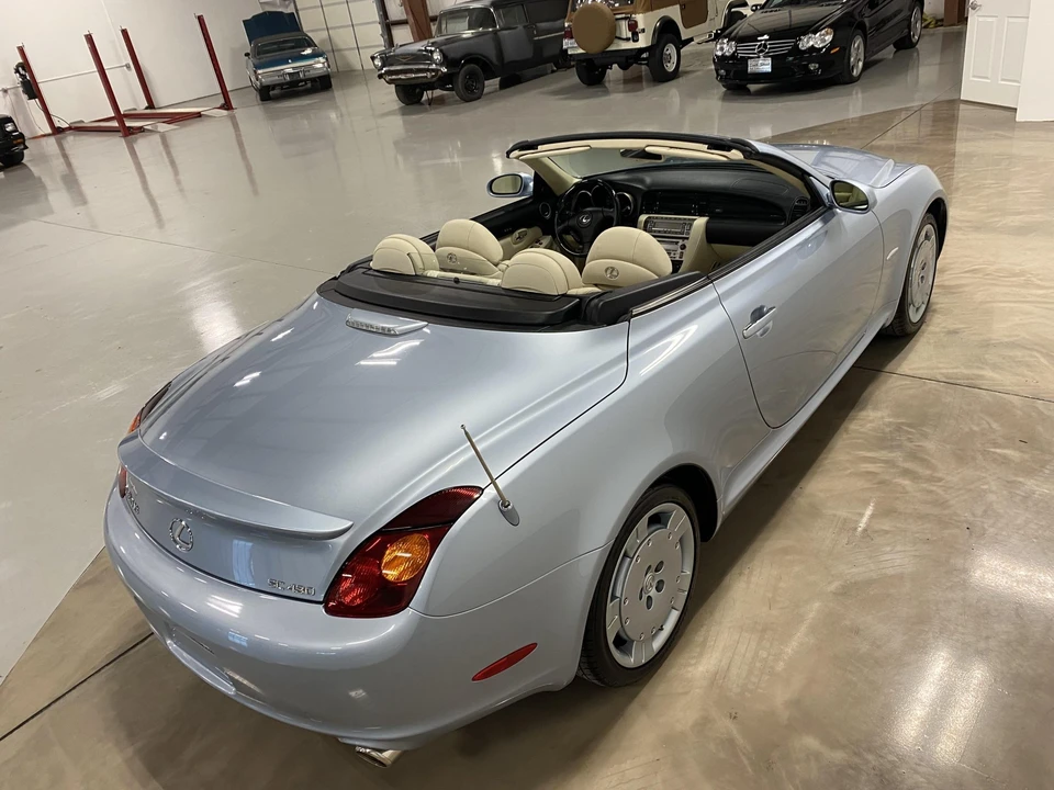 2004 Lexus SC430 - Image 10 of 31