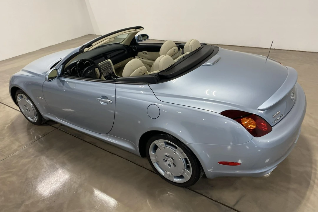 2004 Lexus SC430 - Image 17 of 31