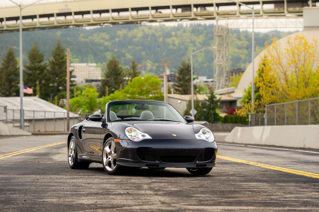 2004 Porsche 996 Turbo - Image 25 of 31