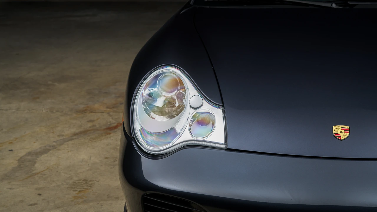 2004 Porsche 996 Turbo - Image 27 of 31
