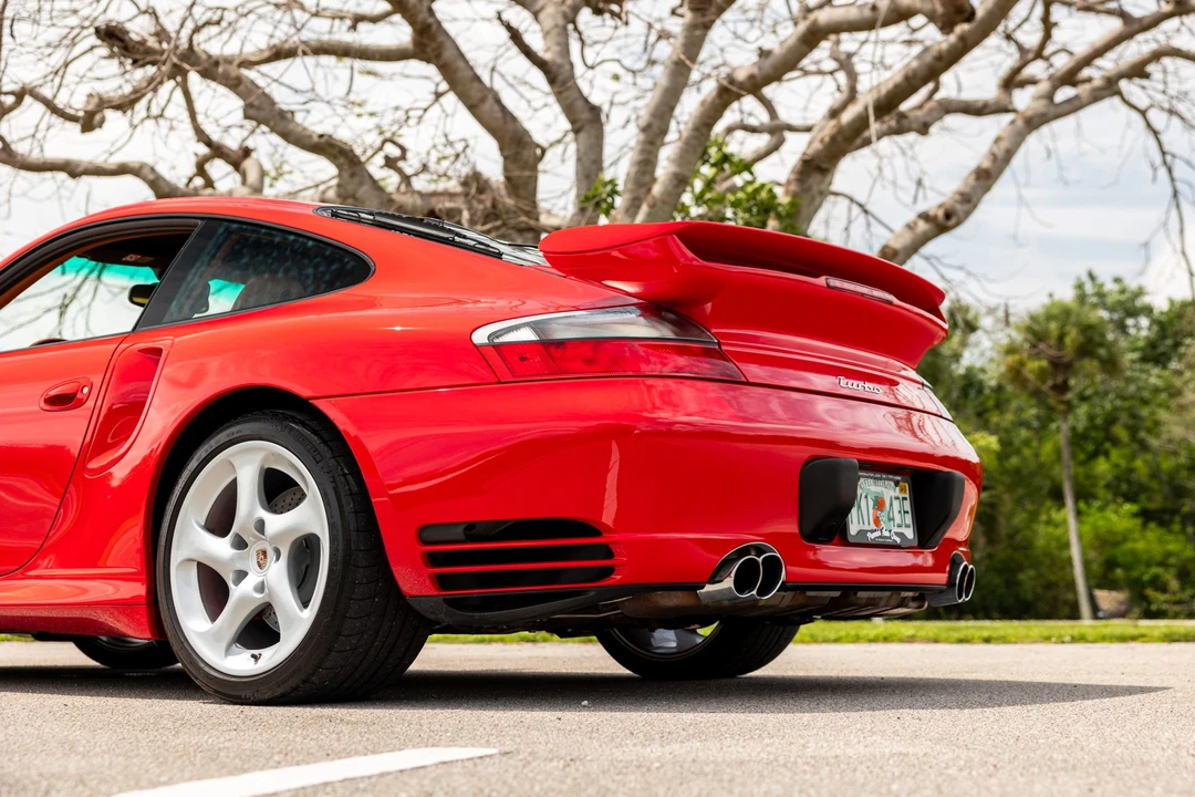 2004 Porsche 996 Turbo - Image 15 of 31