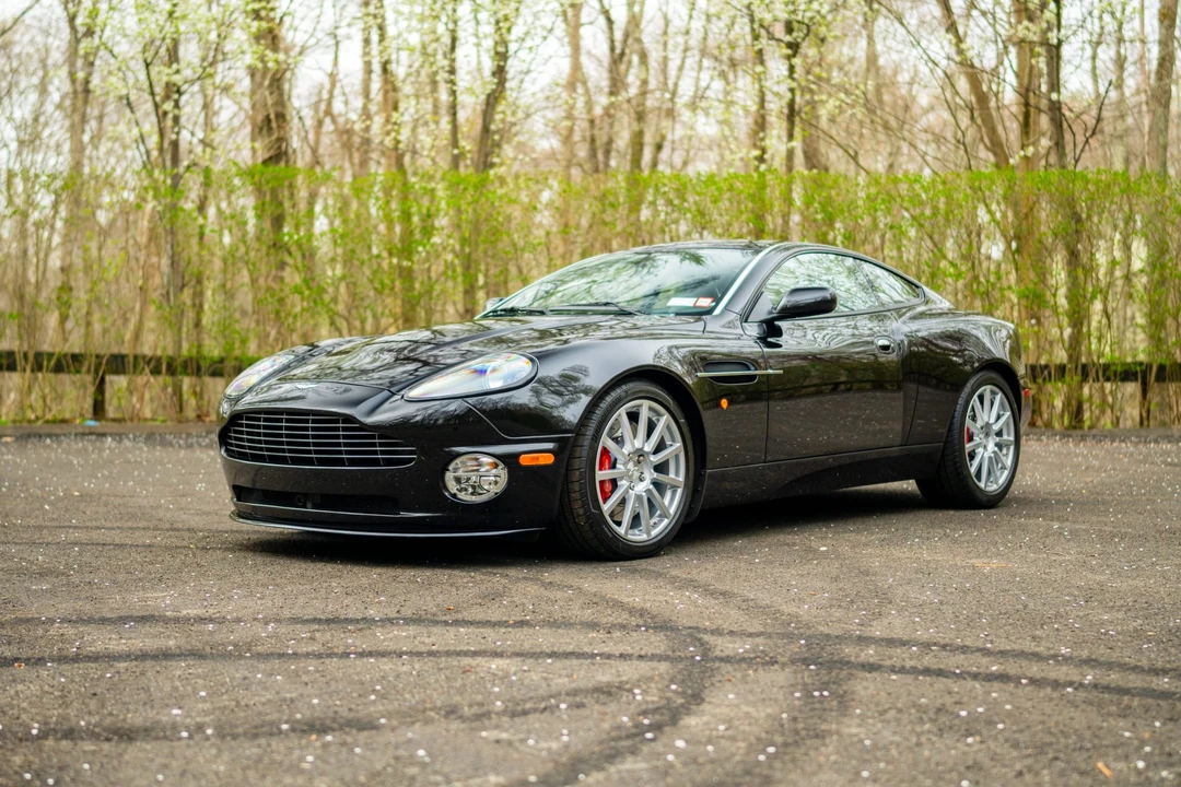 2005 Aston Martin Vanquish 1st Gen - Image 2 of 31