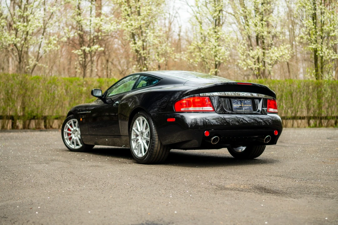 2005 Aston Martin Vanquish 1st Gen - Image 20 of 31