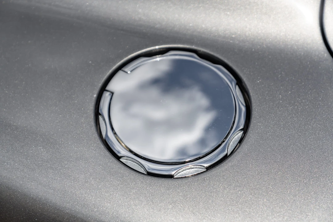 2005 Aston Martin Vanquish 1st Gen - Image 20 of 31