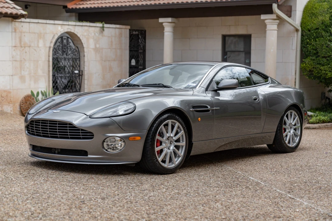 2005 Aston Martin Vanquish 1st Gen - Image 2 of 31