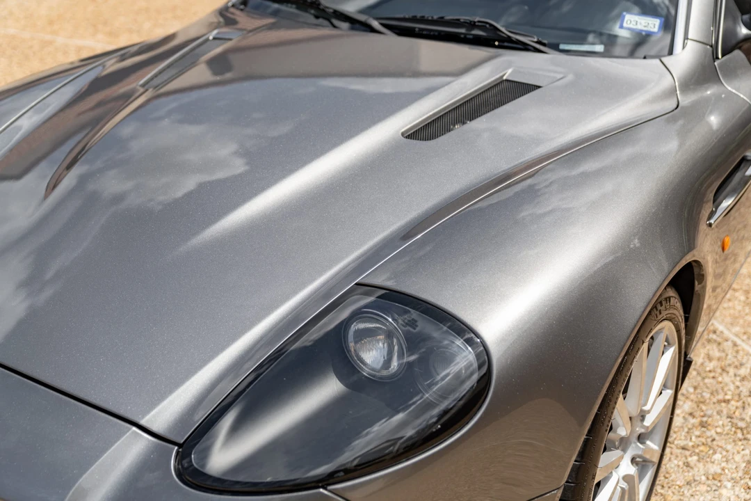 2005 Aston Martin Vanquish 1st Gen - Image 12 of 31