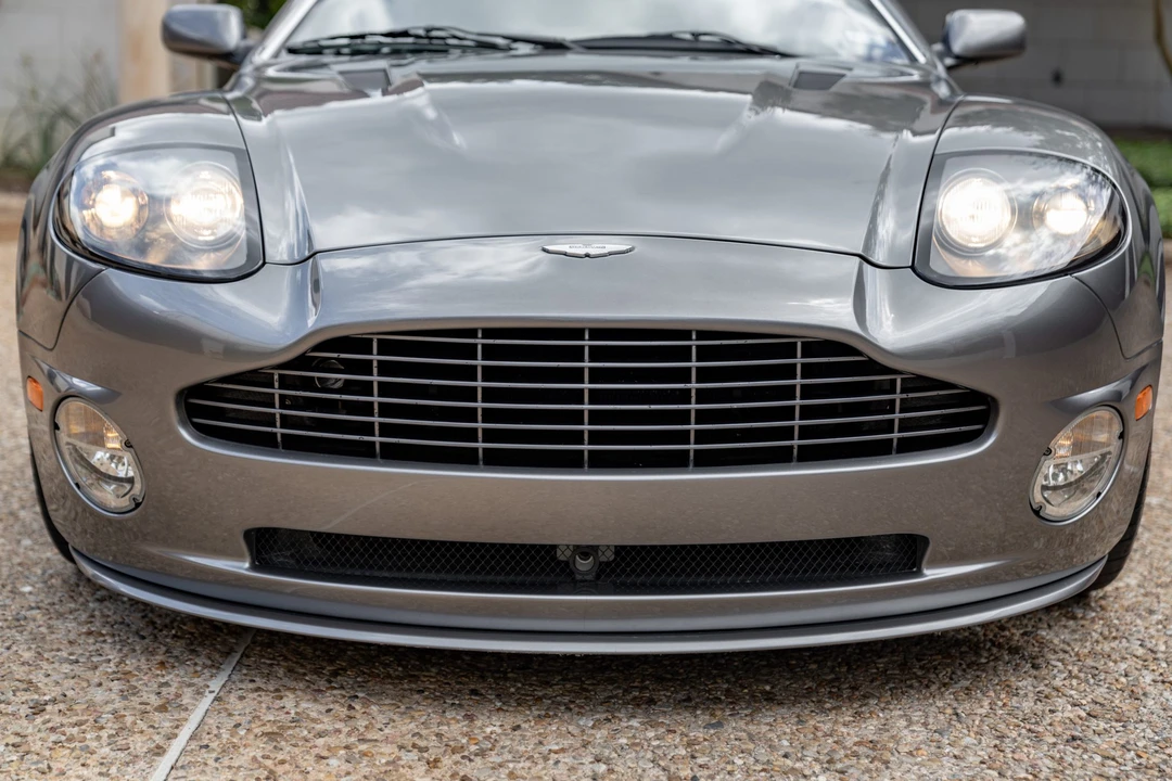 2005 Aston Martin Vanquish 1st Gen - Image 21 of 31