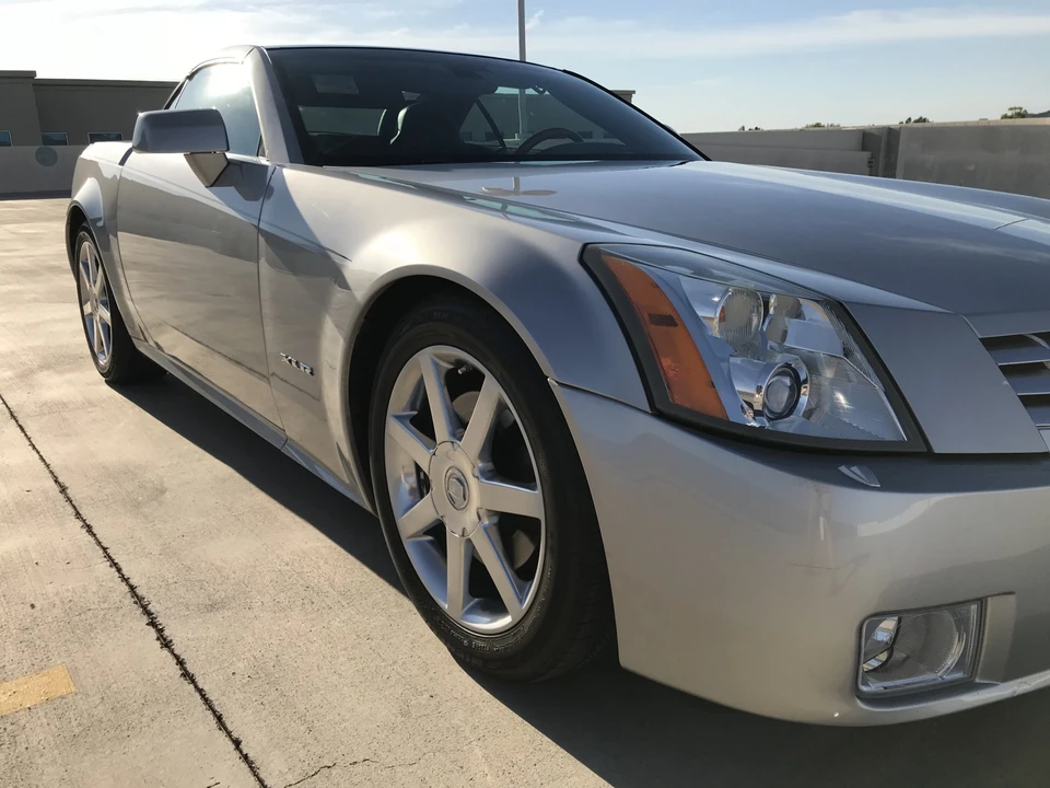 2005 Cadillac XLR - Image 26 of 31