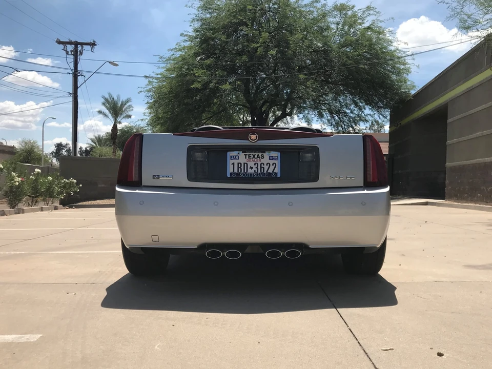 2005 Cadillac XLR - Image 15 of 31