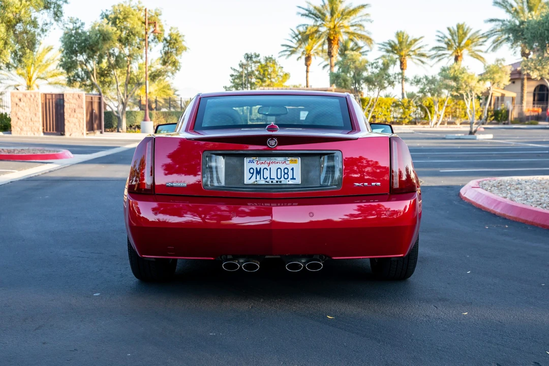 2005 Cadillac XLR - Image 17 of 31