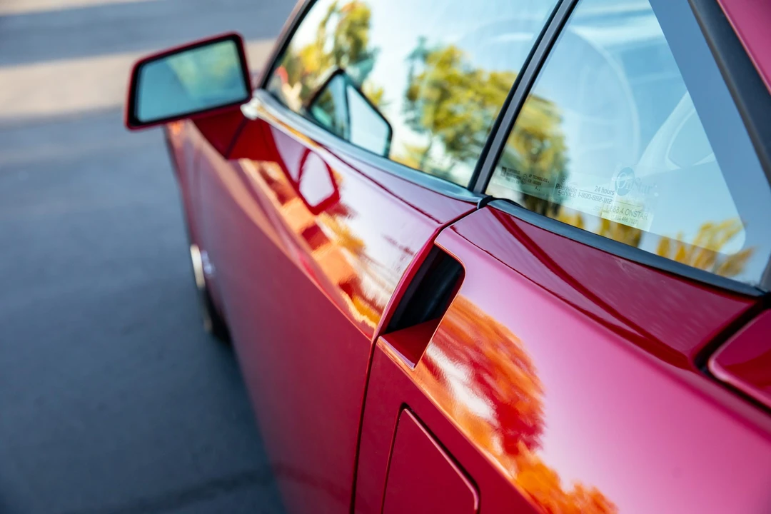 2005 Cadillac XLR - Image 26 of 31