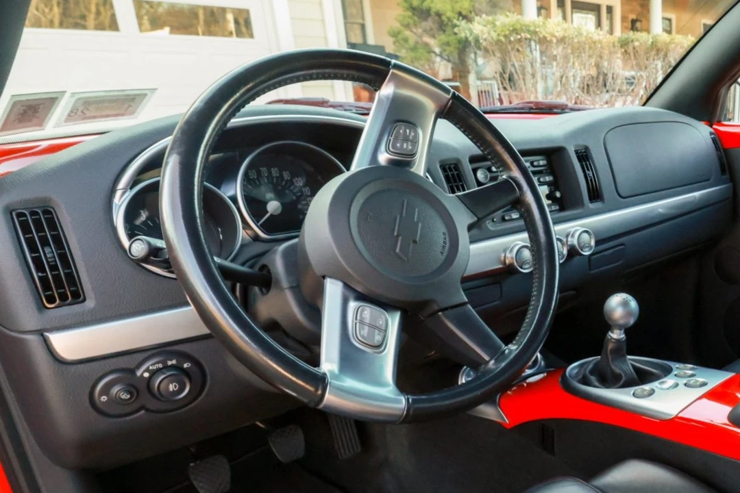 2005 Chevrolet SSR - Image 5 of 7