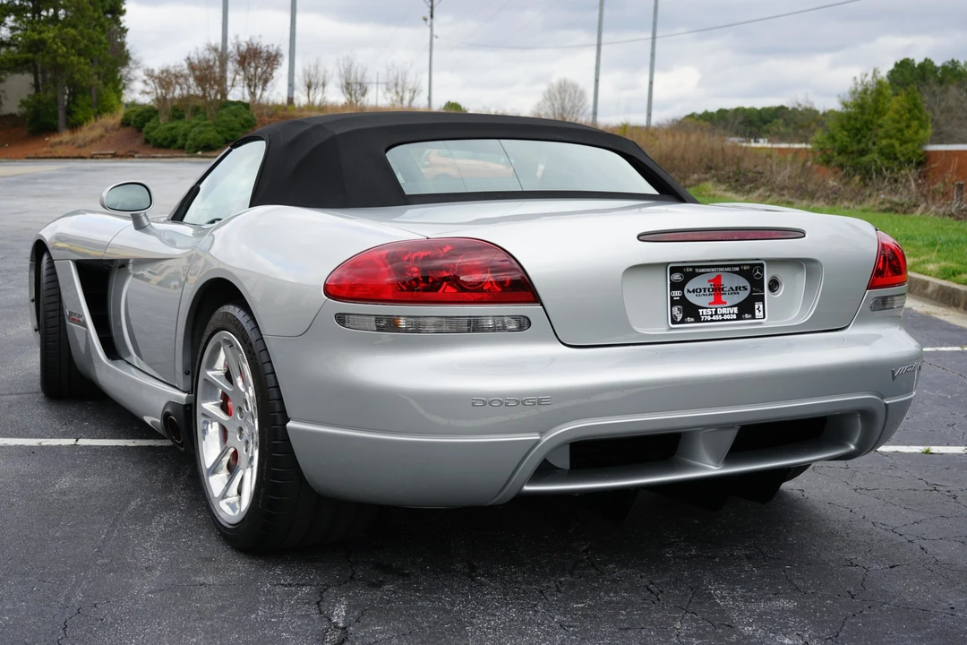 2005 Dodge Viper 4th Gen - Image 18 of 31