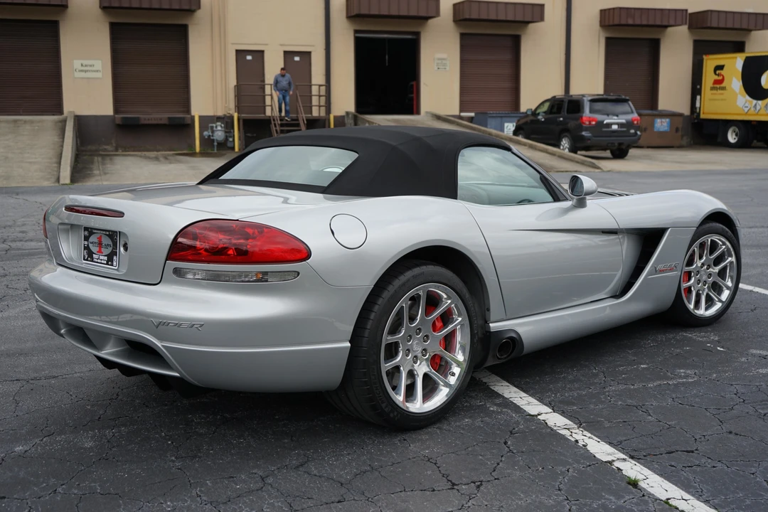 2005 Dodge Viper 4th Gen - Image 23 of 31