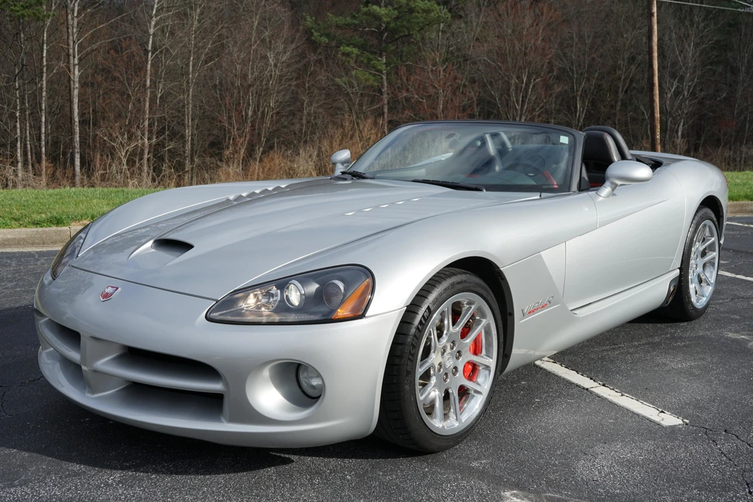 2005 Dodge Viper 4th Gen - Image 2 of 31