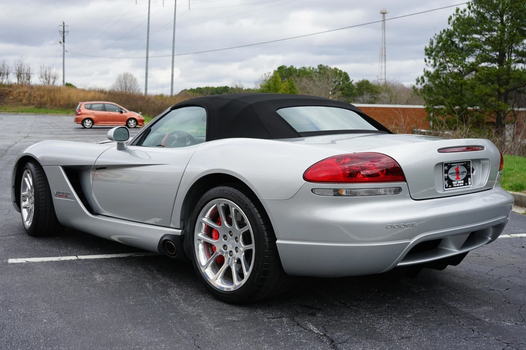 2005 Dodge Viper 4th Gen - Image 17 of 31