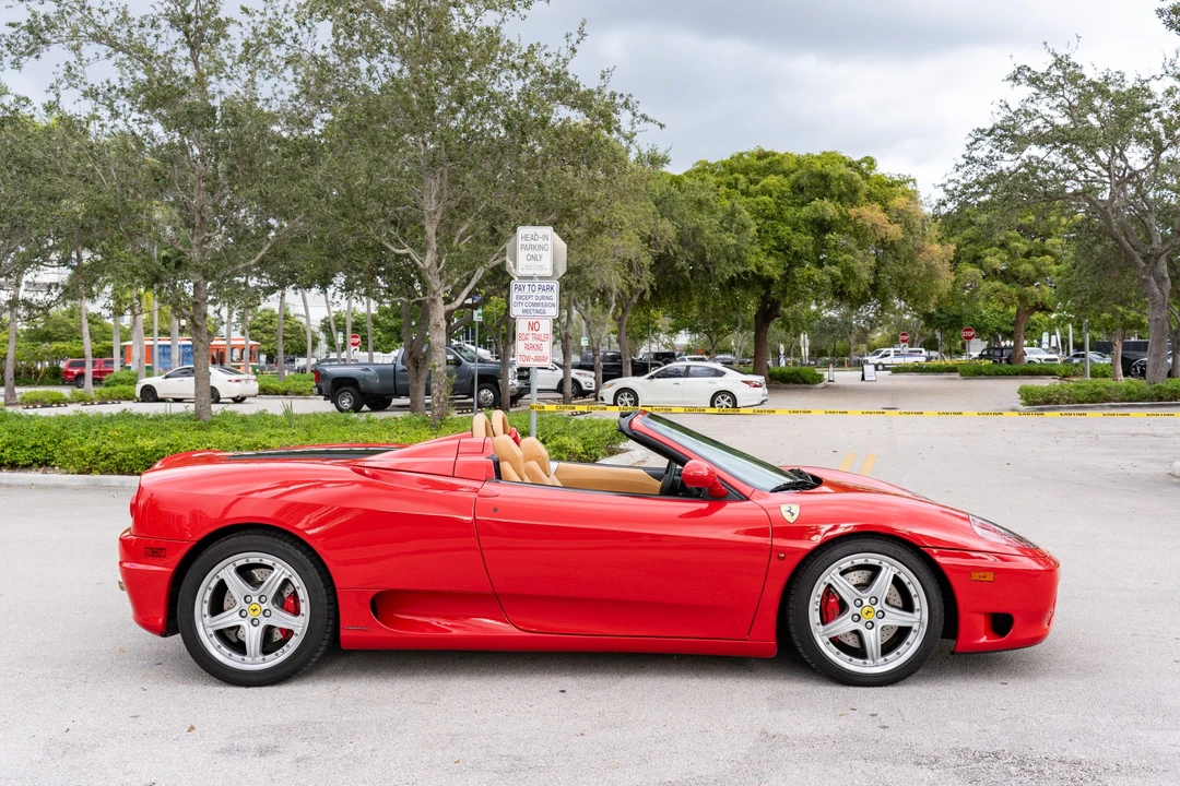 2005 Ferrari 360 Spider - Image 8 of 31