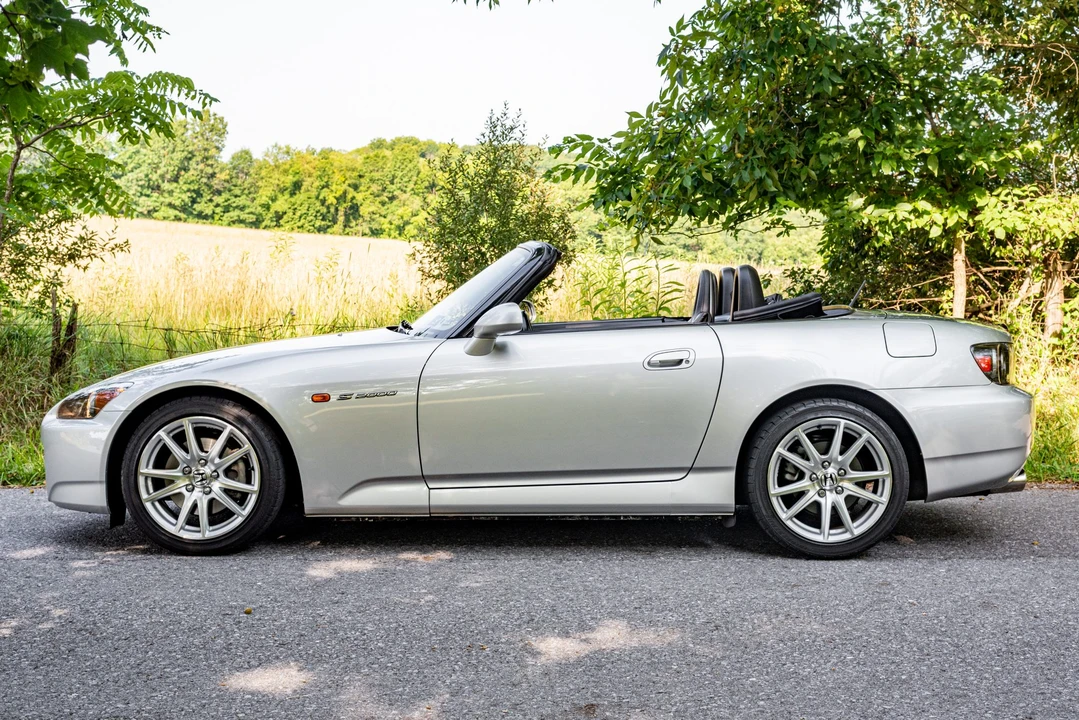 2005 Honda AP2 S2000 - Image 9 of 31