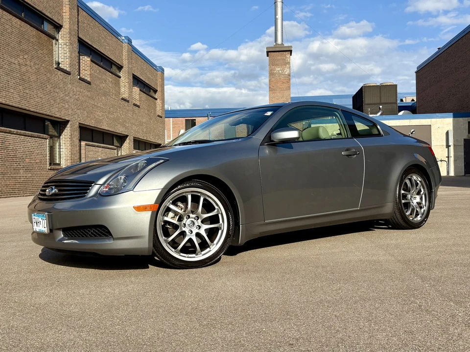 2005 Infiniti G35 3rd Gen - Image 2 of 31