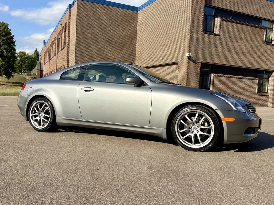 2005 Infiniti G35 3rd Gen - Image 17 of 31