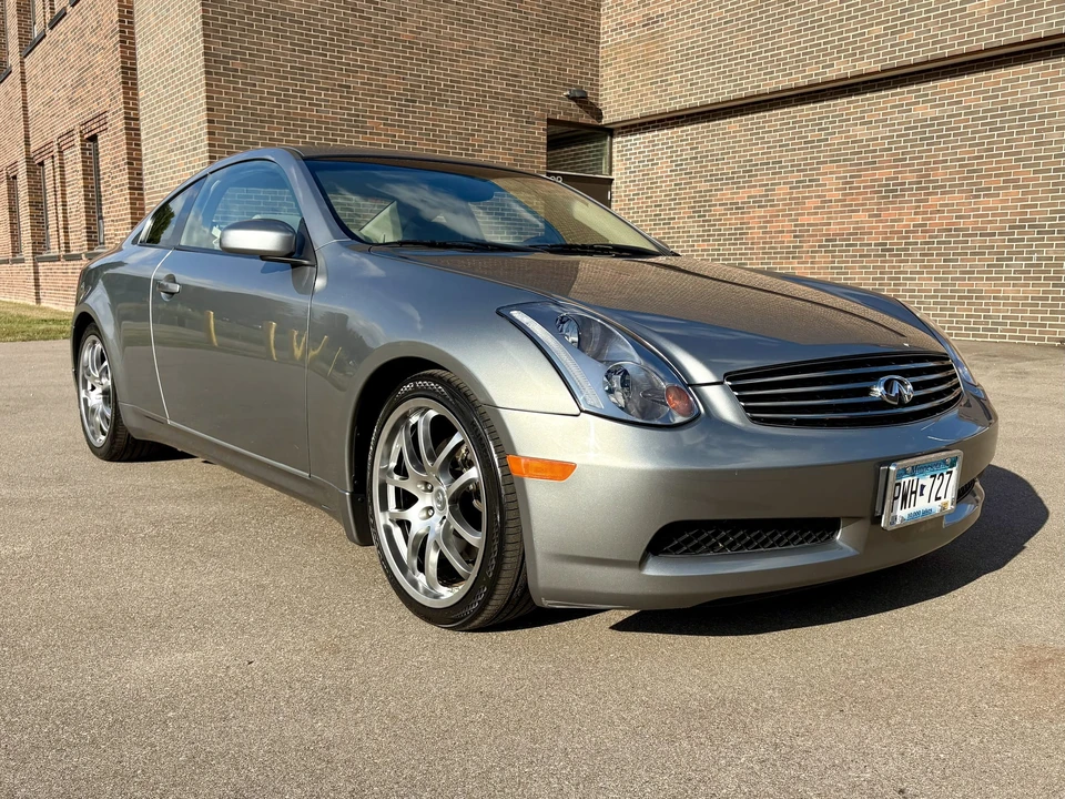 2005 Infiniti G35 3rd Gen - Image 16 of 31