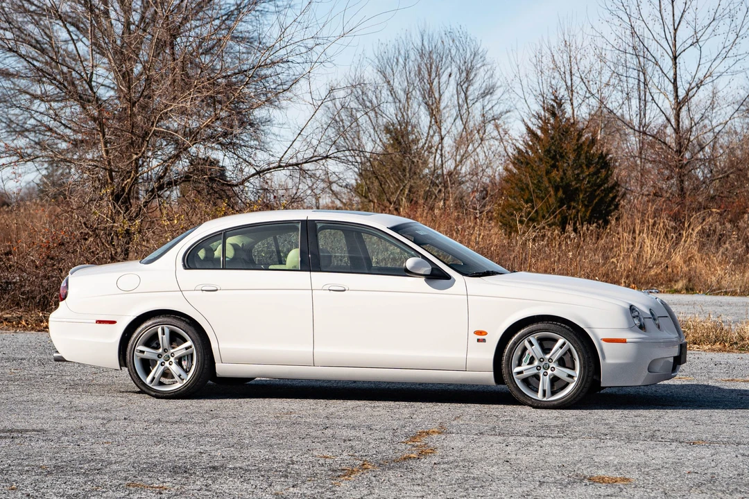 2005 Jaguar S-Type 2nd Gen - Image 29 of 31
