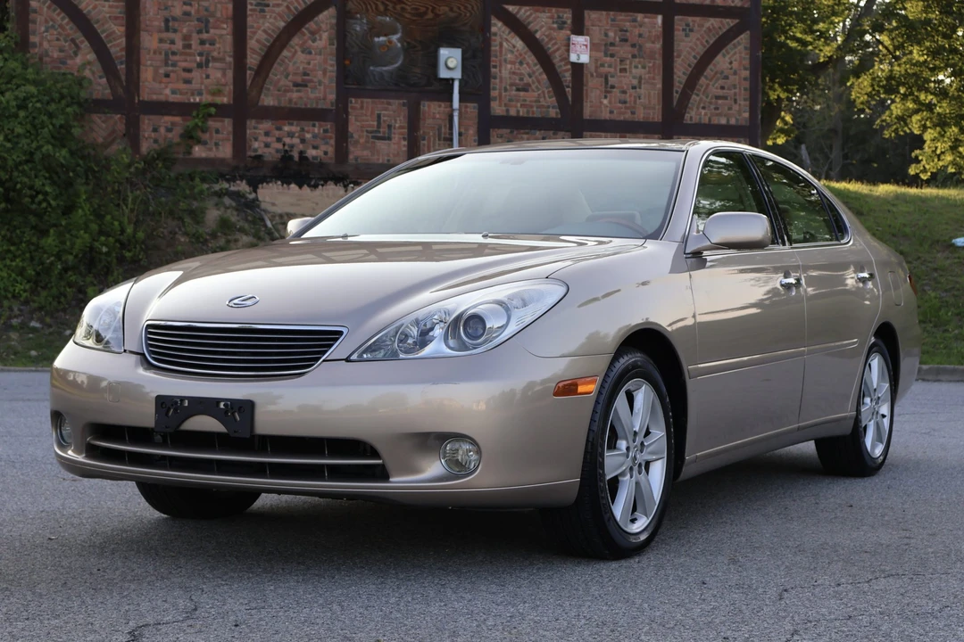 2005 Lexus ES 4th Gen - Image 2 of 31