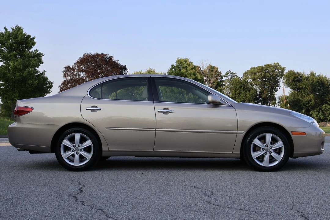 2005 Lexus ES 4th Gen - Image 6 of 31