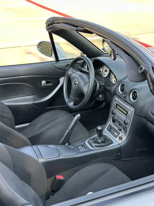 2005 Mazda NB MX-5 Miata - Image 27 of 31