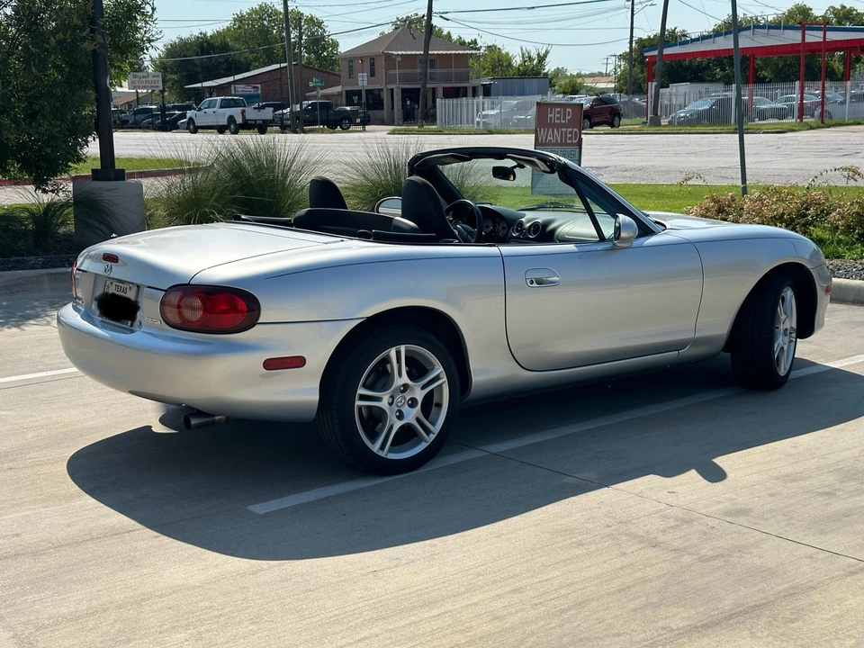 2005 Mazda NB MX-5 Miata - Image 12 of 31