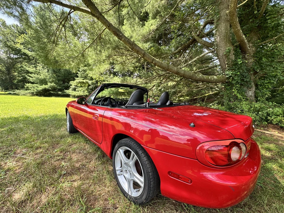 2005 Mazda NB MX-5 Miata - Image 28 of 31