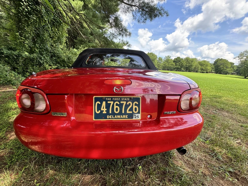 2005 Mazda NB MX-5 Miata - Image 24 of 31