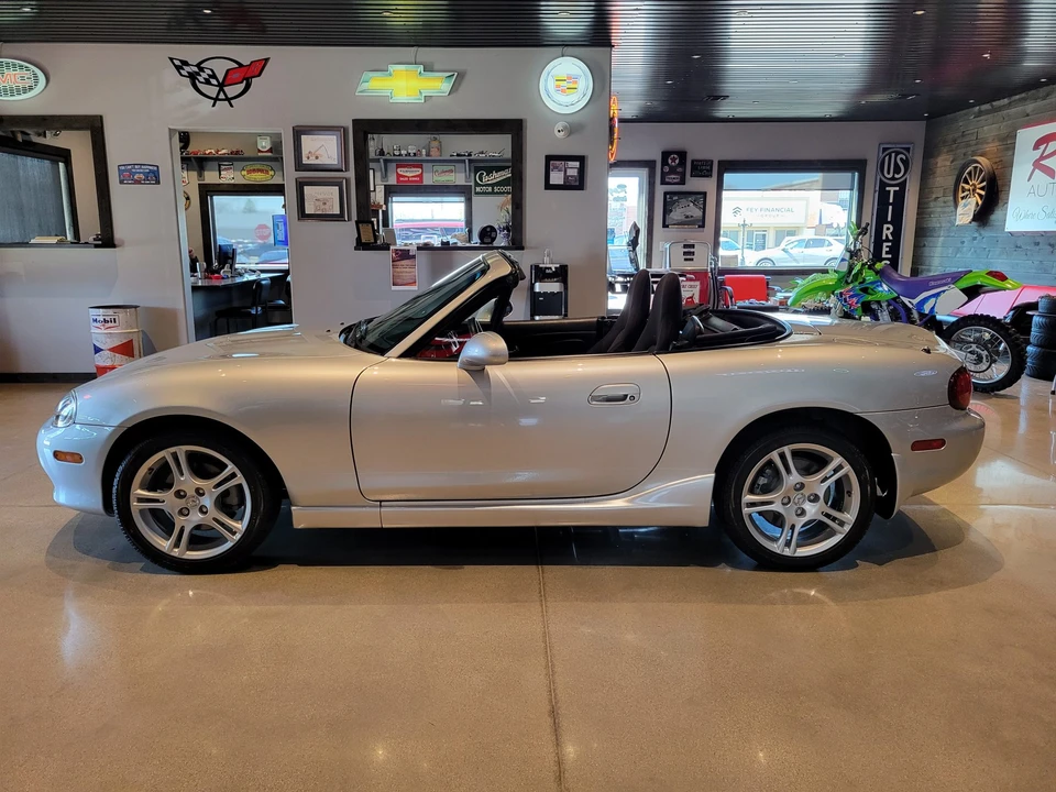 2005 Mazda NB MX-5 Miata - Image 10 of 31
