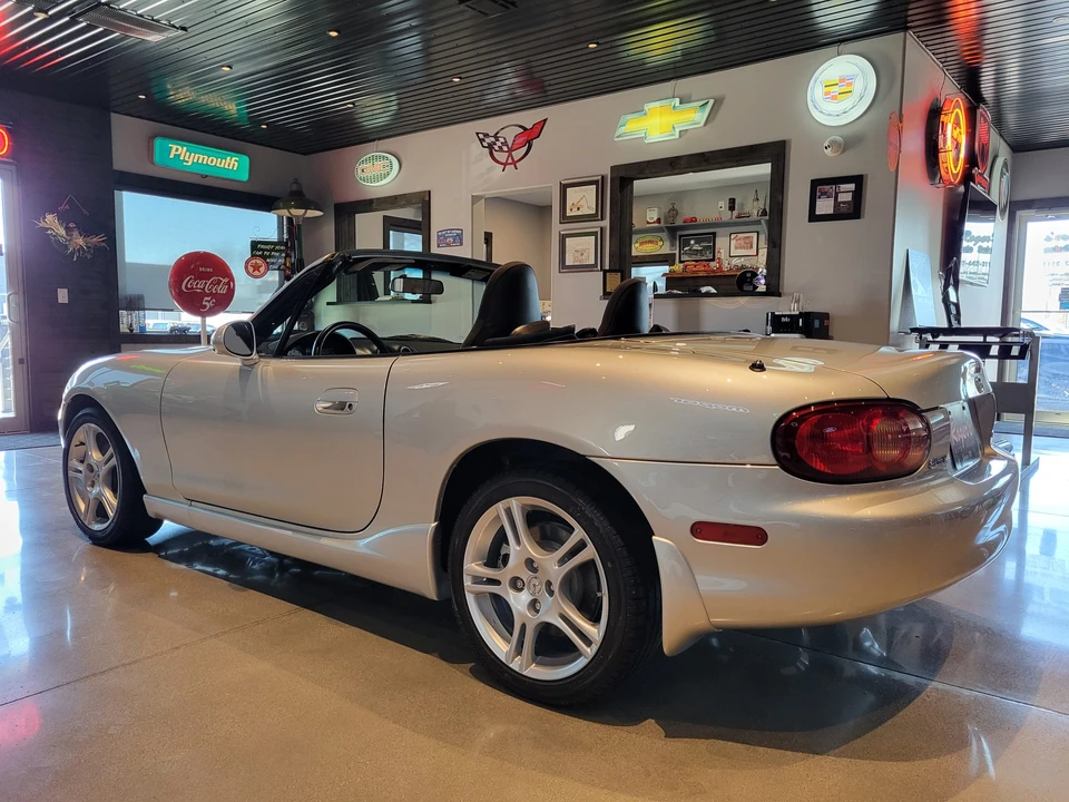 2005 Mazda NB MX-5 Miata - Image 9 of 31