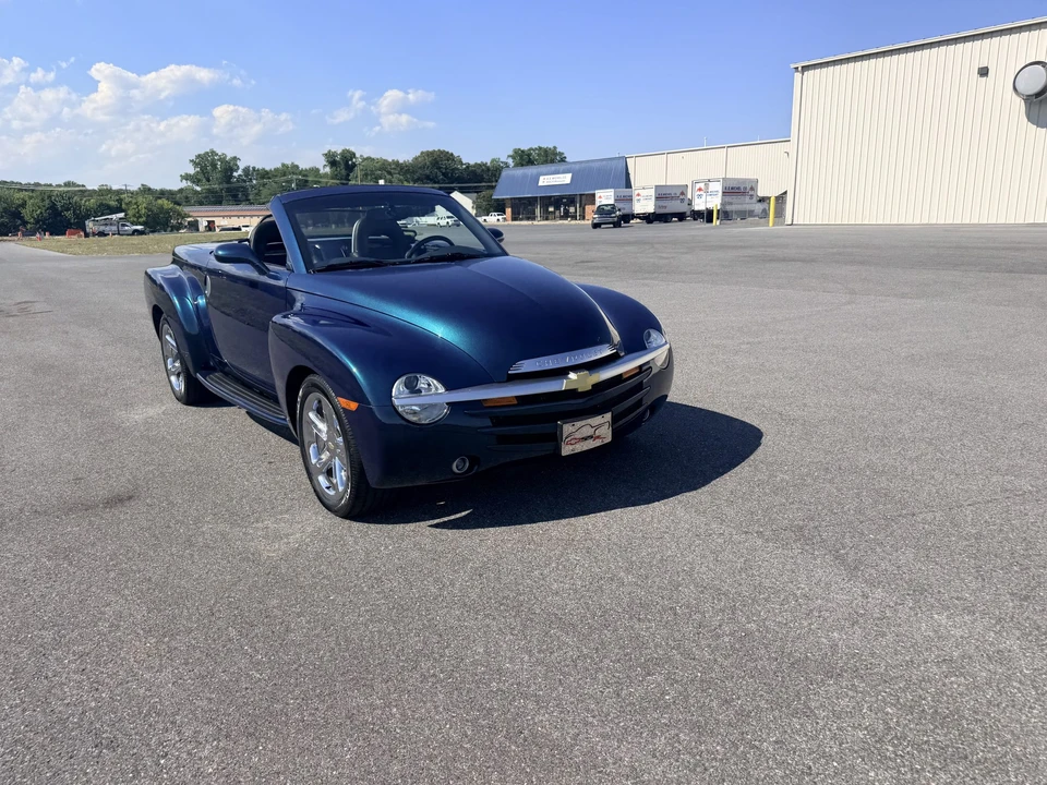 2006 Chevrolet SSR - Image 17 of 31