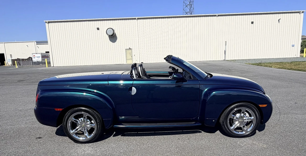 2006 Chevrolet SSR - Image 31 of 31