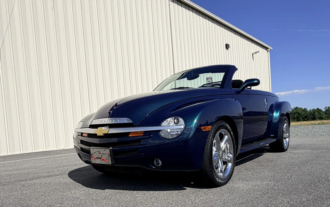 2006 Chevrolet SSR - Image 8 of 31